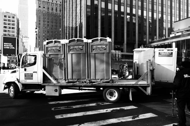 Best Luxury portable toilet rental  in Slocom, AL